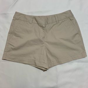 Loft Khaki Shorts 4”